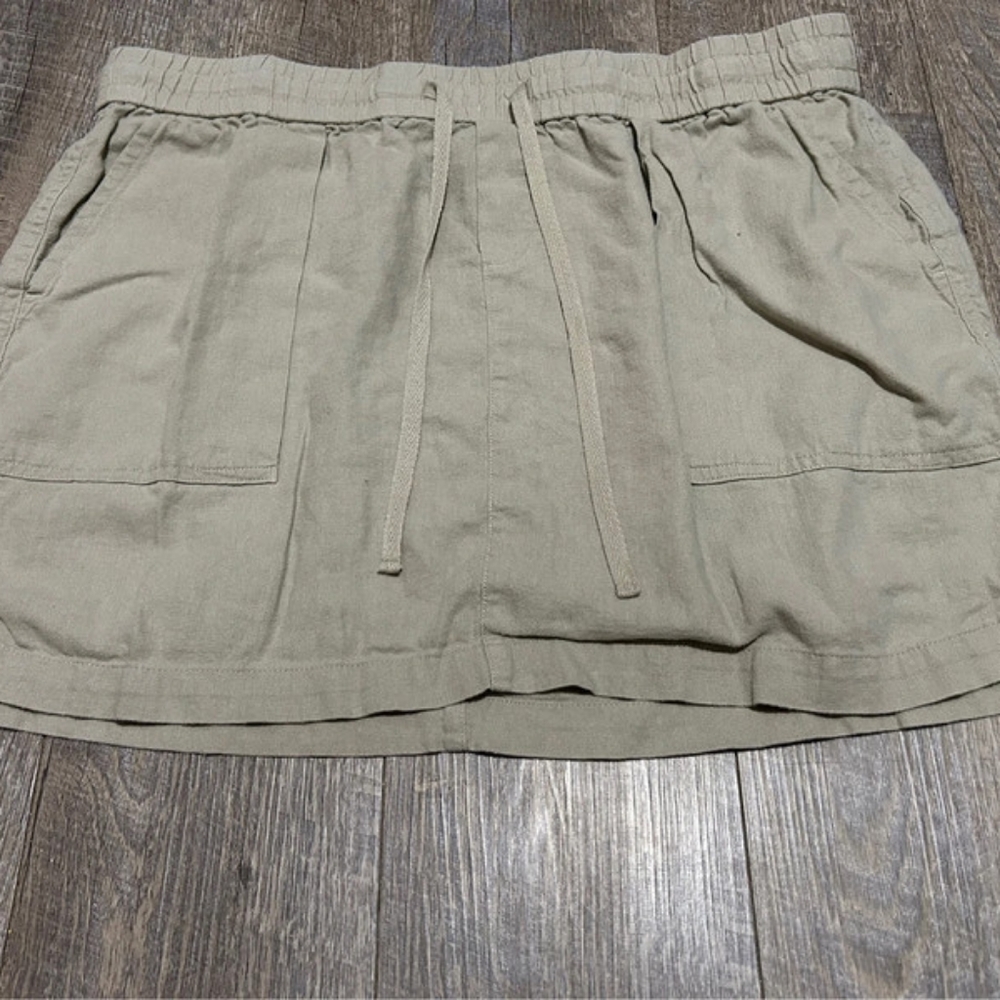 Women’s skirt